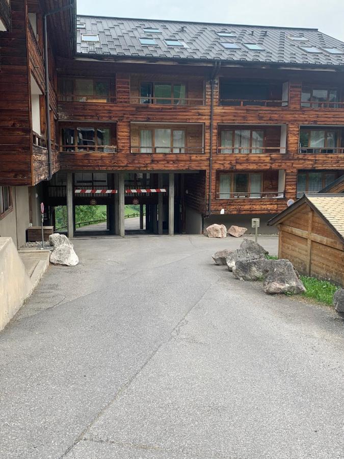 Appartement Dans Résidence Avec Piscine Saint-Jean-dʼAulps